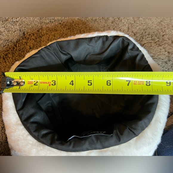 Marcus Adler White faux fur Bucket Hat A 56 - Picture 8 of 8